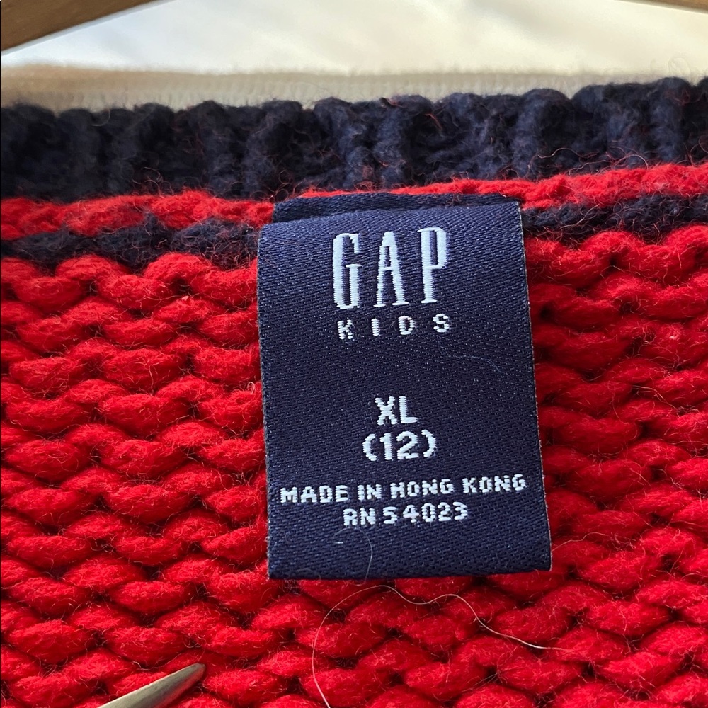 GAP kids XL Red Snowflake Crew Neck Sweater Perfect for pictures/ flaws - Picture 3 of 12